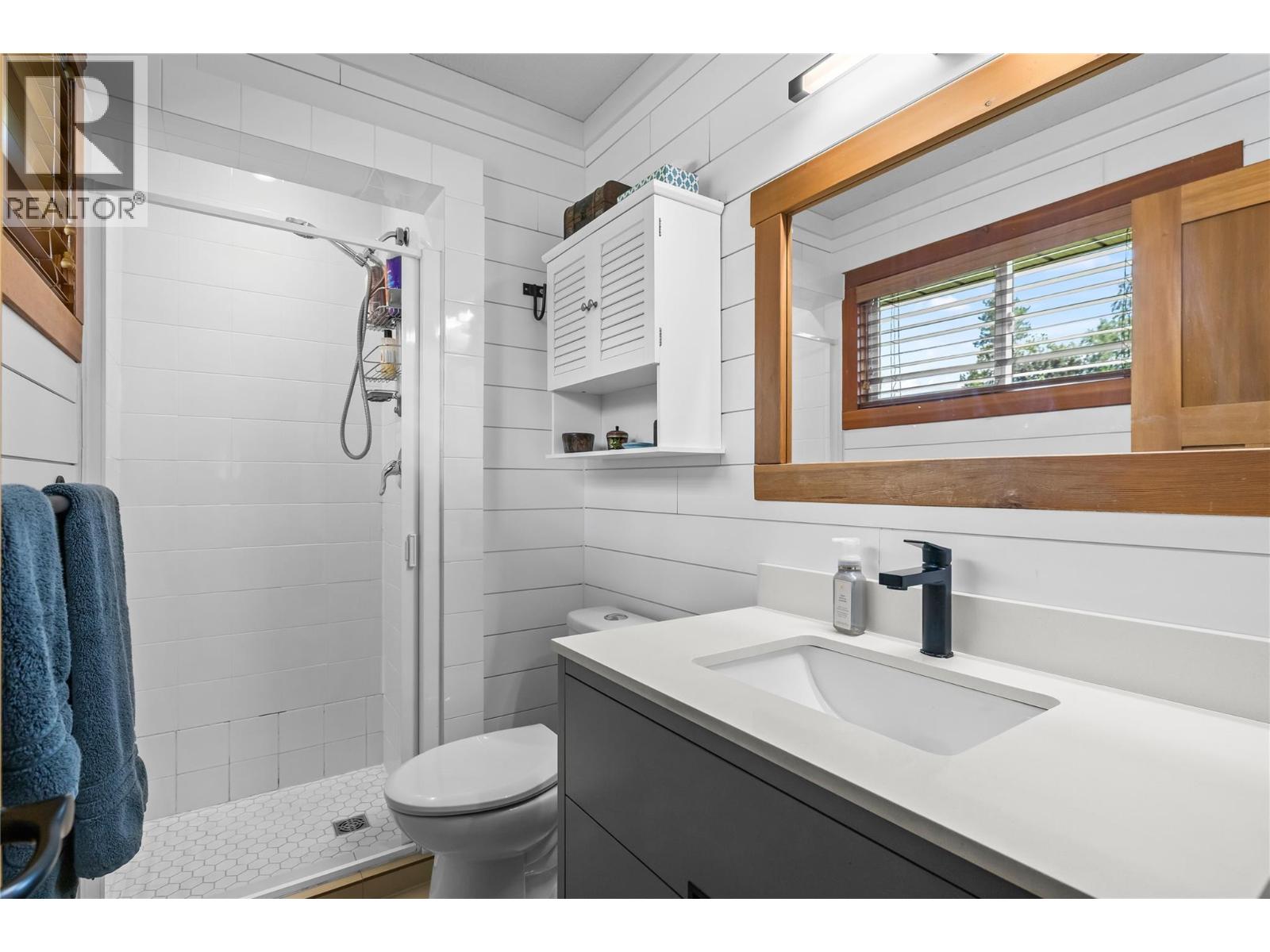 5054 Chute Lake Crescent - Image 36
