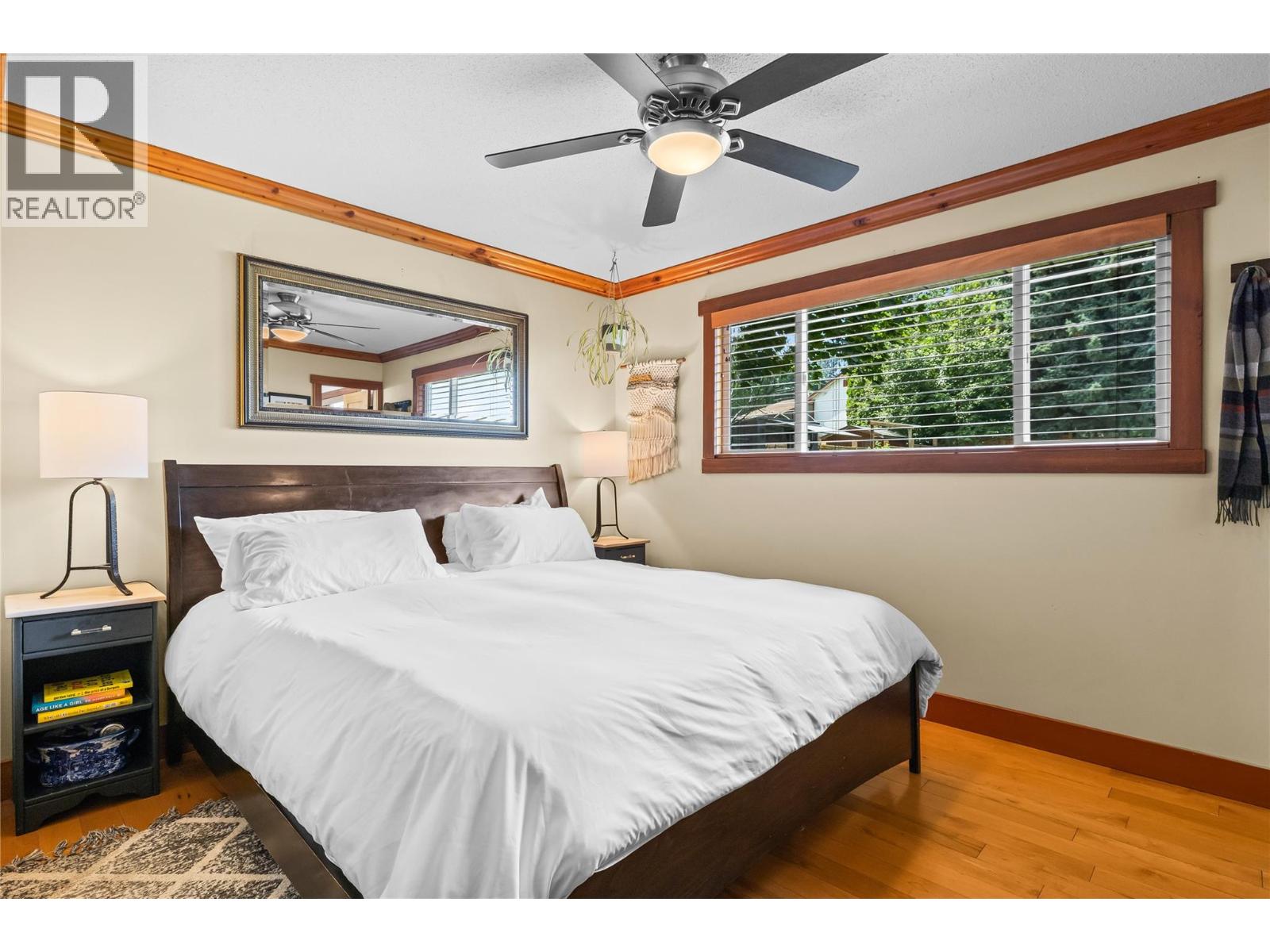 5054 Chute Lake Crescent - Image 34