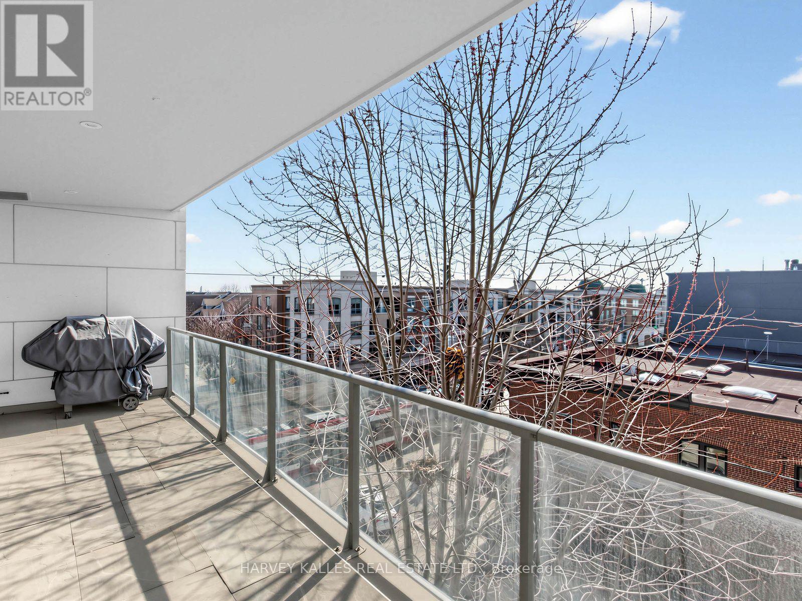 #404 1 RAINSFORD ROAD - 21