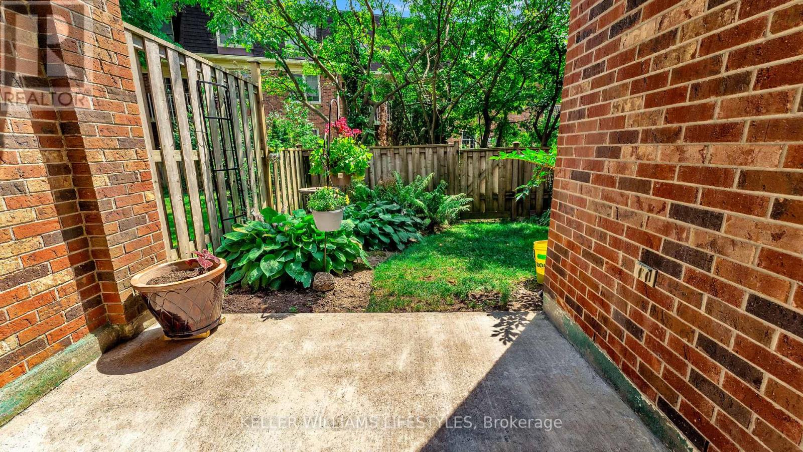 #72 900 POND VIEW ROAD - Image 27