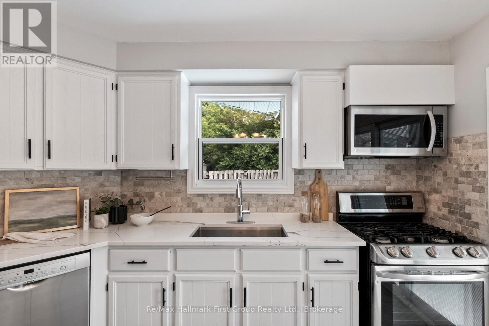 523 REYNOLDS STREET - Image 17