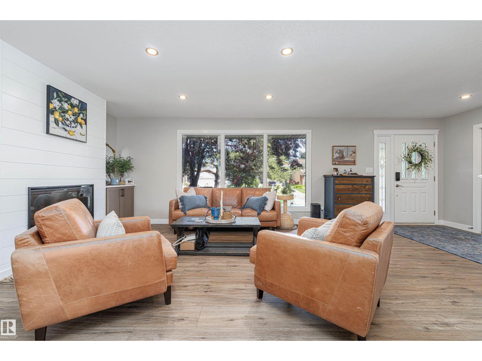 79 WOODSTOCK DR - 7