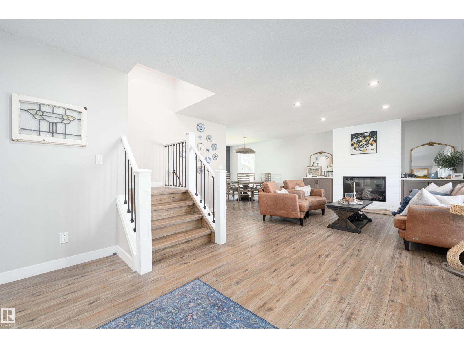 79 WOODSTOCK DR - 6