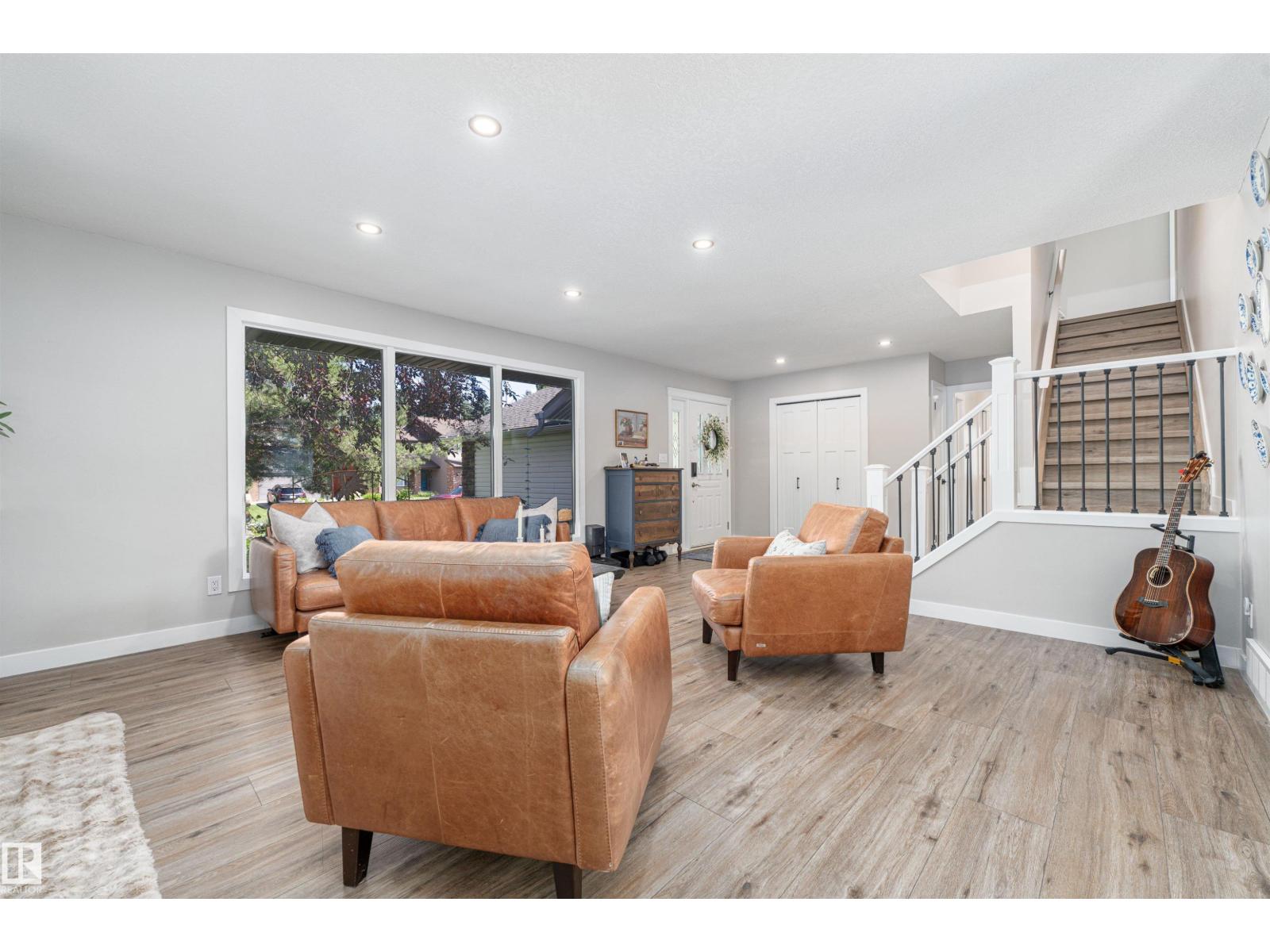 79 WOODSTOCK DR - 10