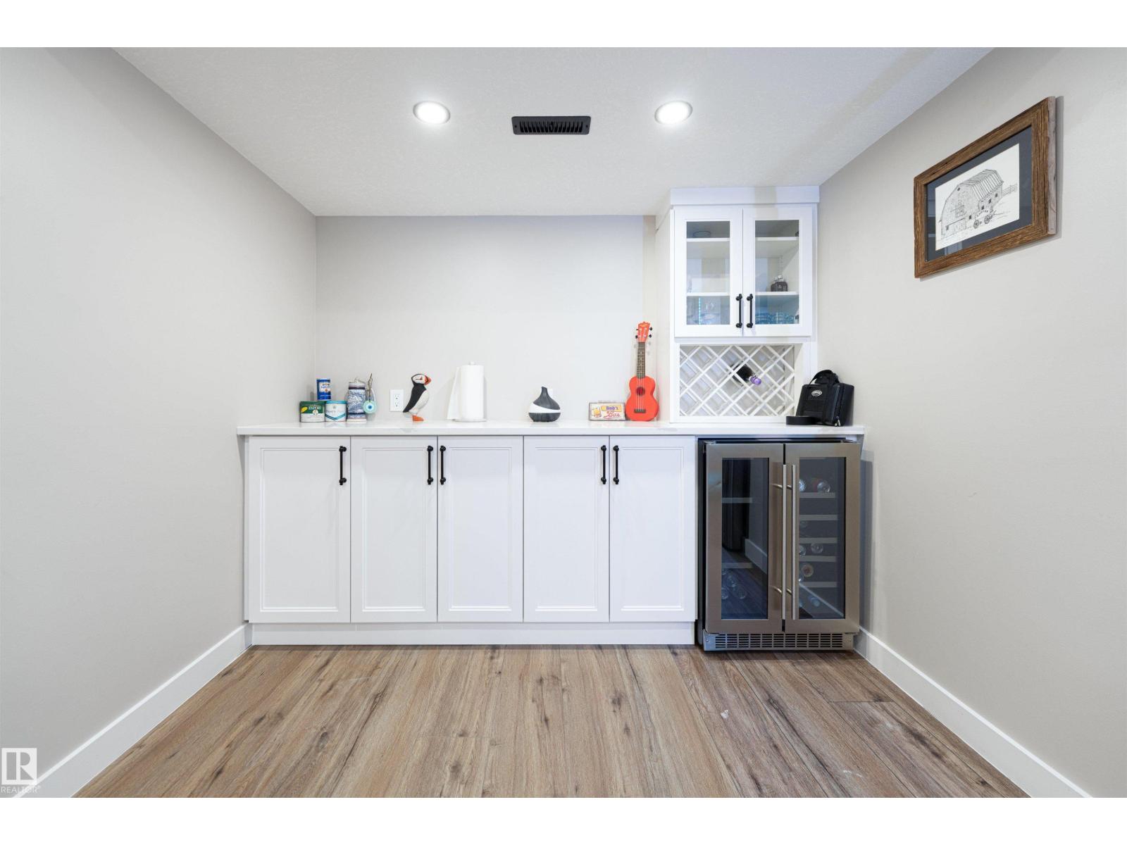 79 WOODSTOCK DR - 45