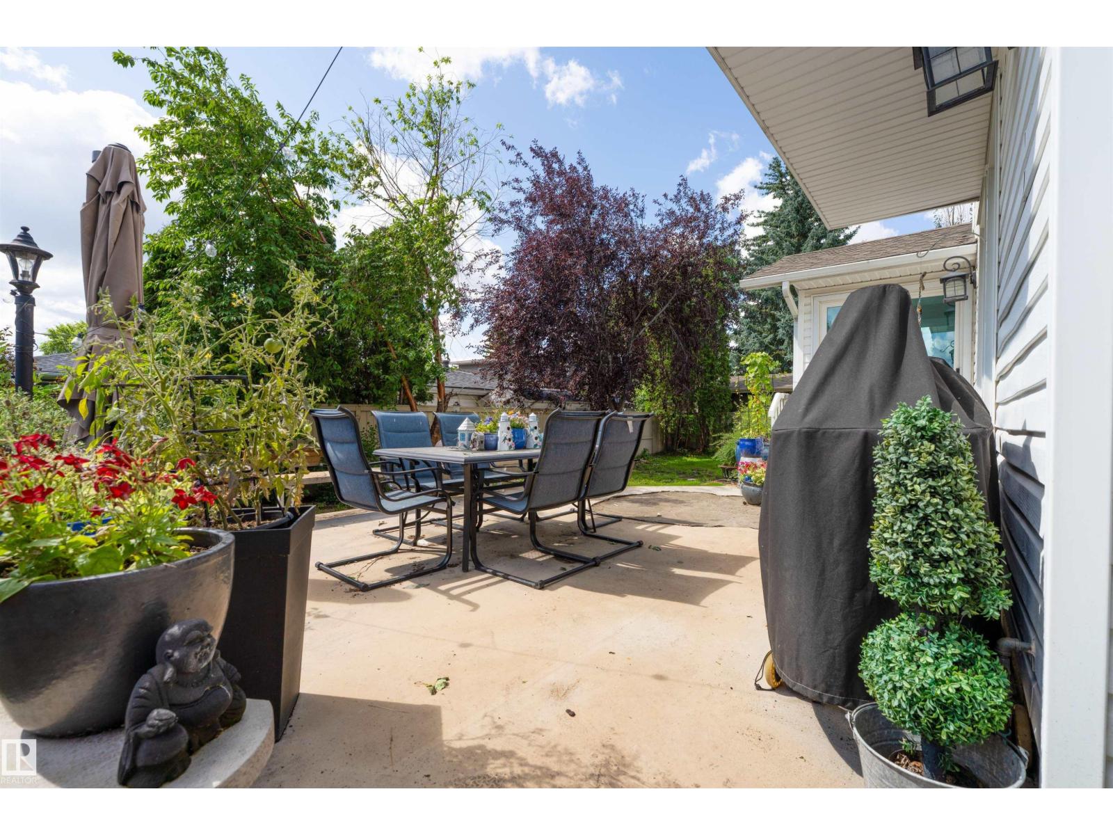 79 WOODSTOCK DR - 48