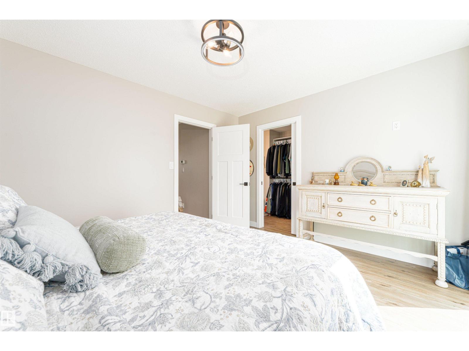 79 WOODSTOCK DR - Image 33