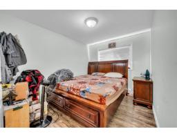 18136 Claytonwood Crescent, Surrey, BC V3S7T5 Photo 15