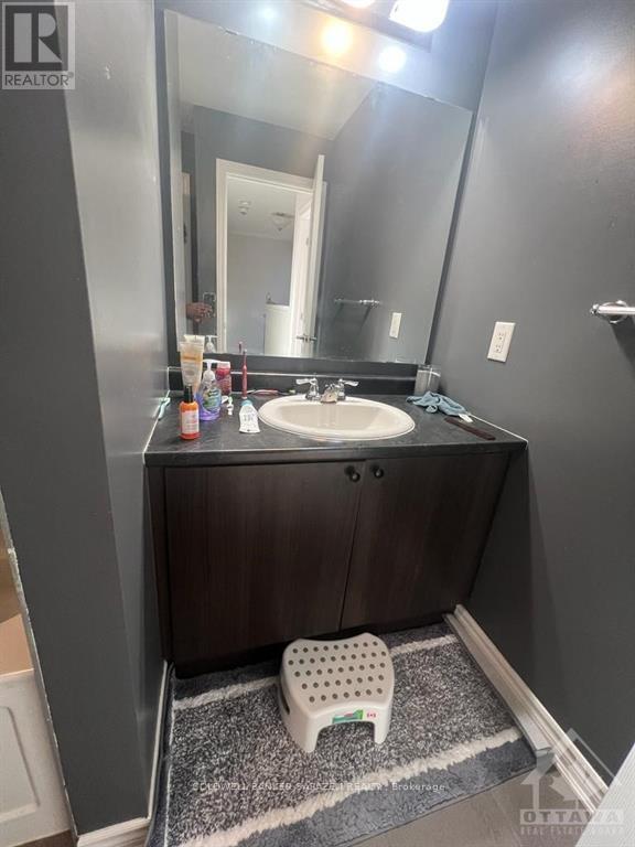 3 Bed, 2 Bath House for Rent in Ottawa – 108 BUFFALO GRASS STREET, Ottawa – MLS# X13641836 - Image 9