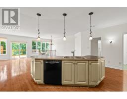 110 Heathercrest Private, Ottawa, ON K2J5E6 Photo 10