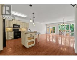 110 Heathercrest Private, Ottawa, ON K2J5E6 Photo 8