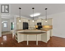 110 Heathercrest Private, Ottawa, ON K2J5E6 Photo 9