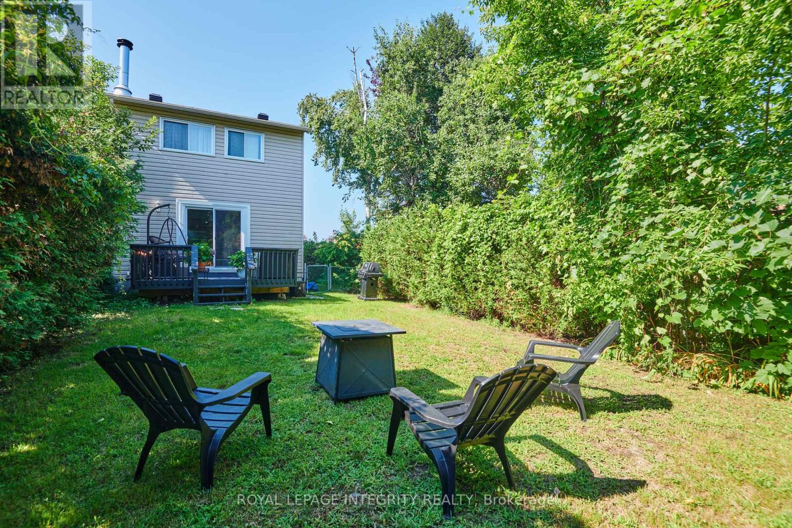 3 Bed, 2 Bath House for Sale in Ottawa – 209 SHERWAY DRIVE, Ottawa – MLS# X13641862 - Image 37