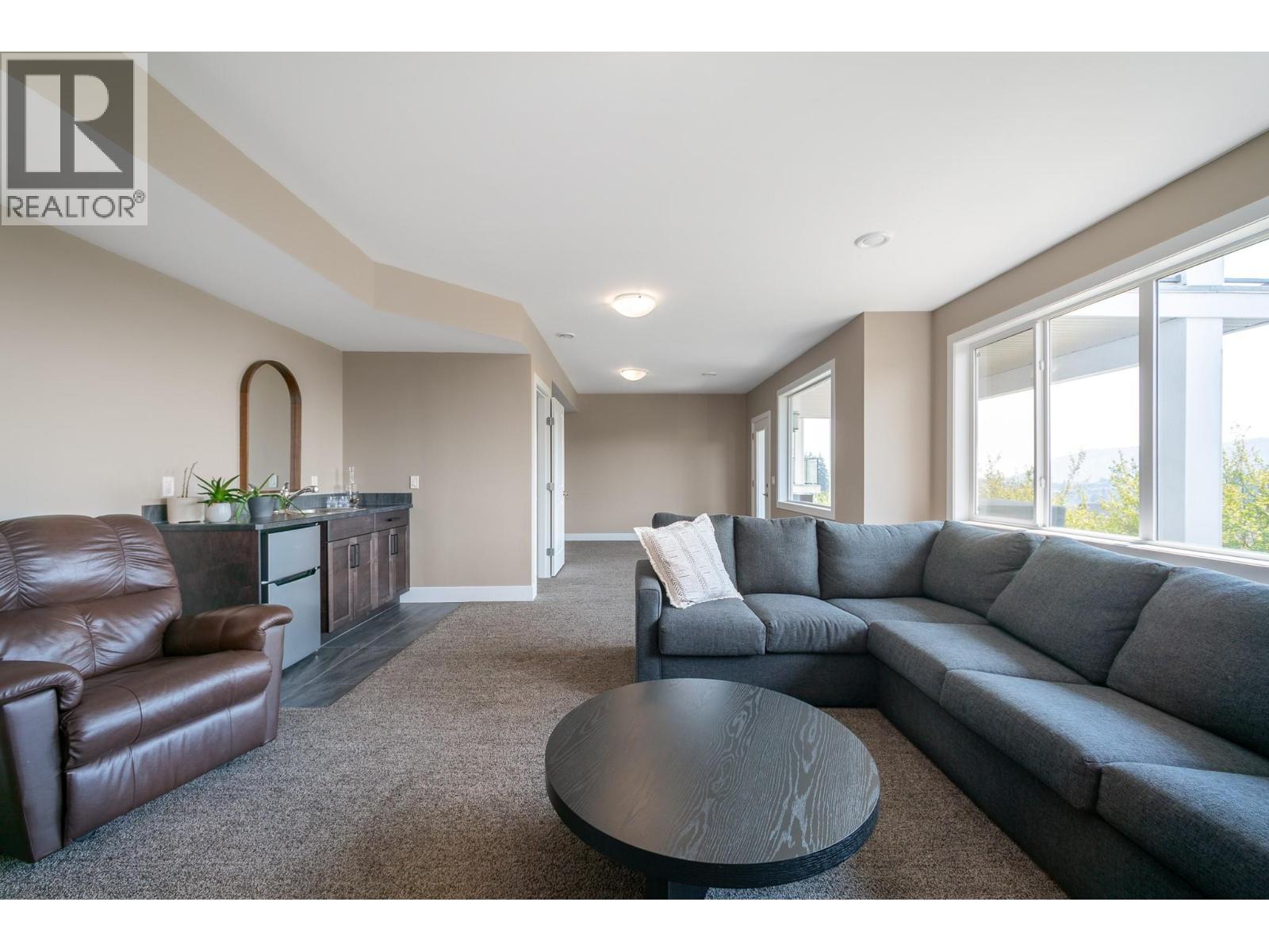 2420 Tallus Heights Drive - Image 42