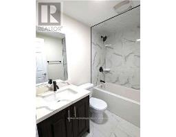 Bsmt - 595 Gibbons Street, Oshawa, ON L1J4Z7 Photo 8