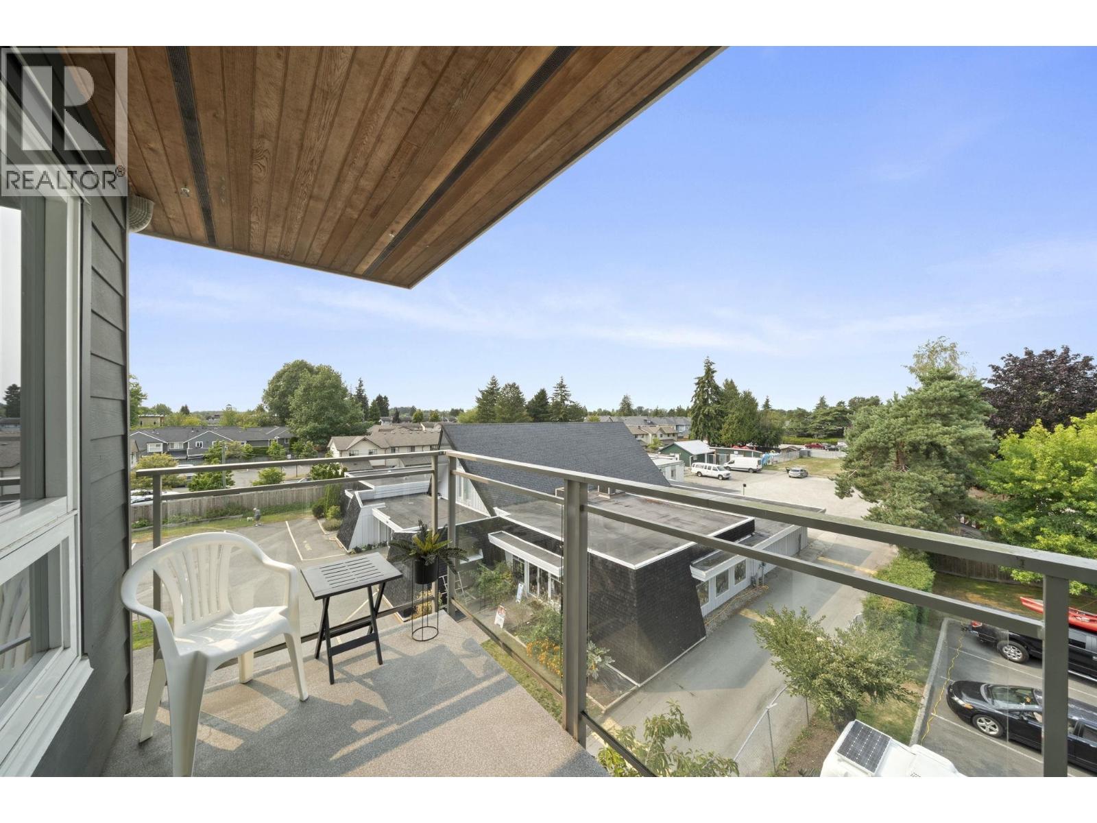 #306-4815 55B Street, Delta