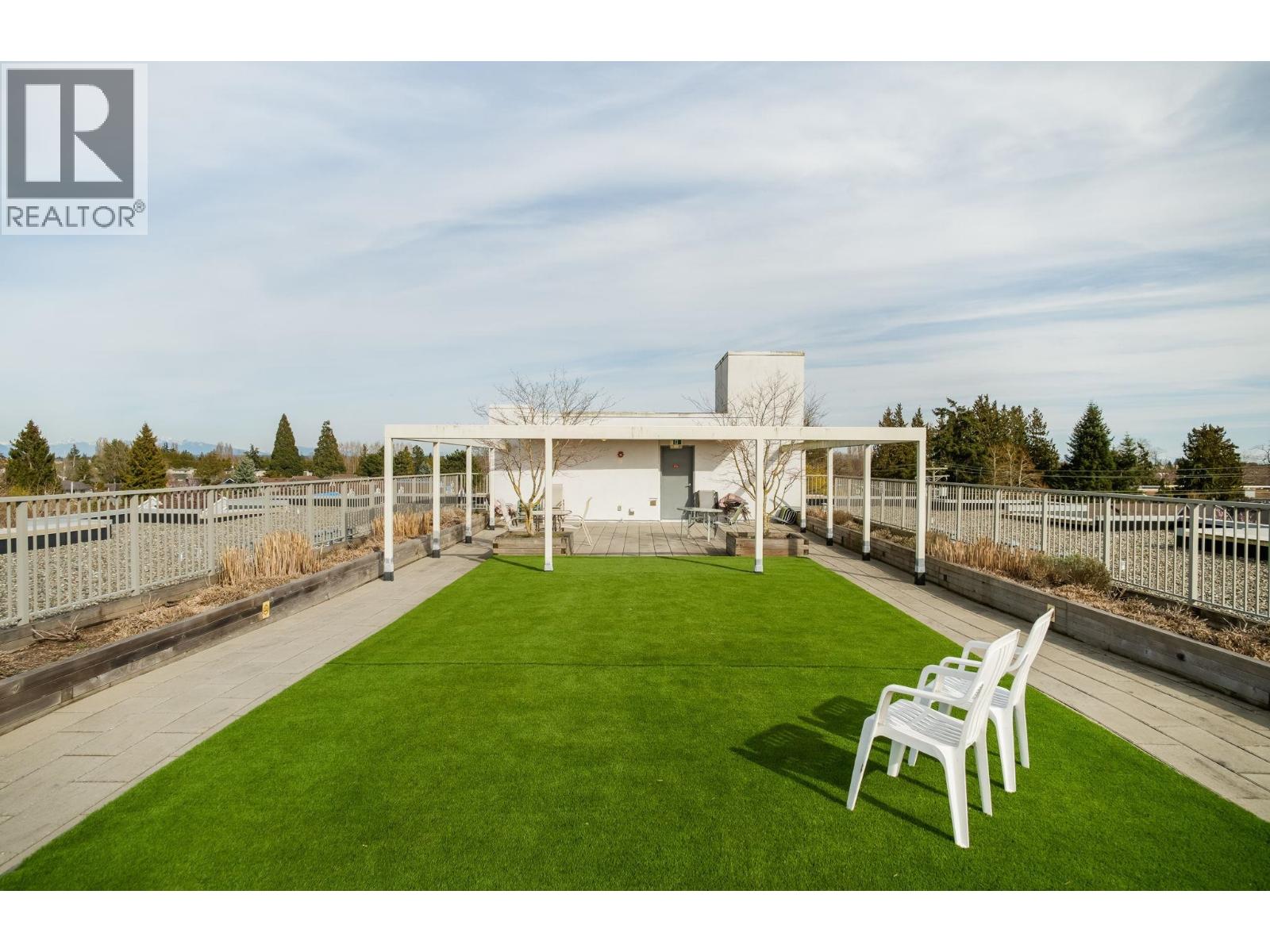 #306-4815 55B Street, Delta
