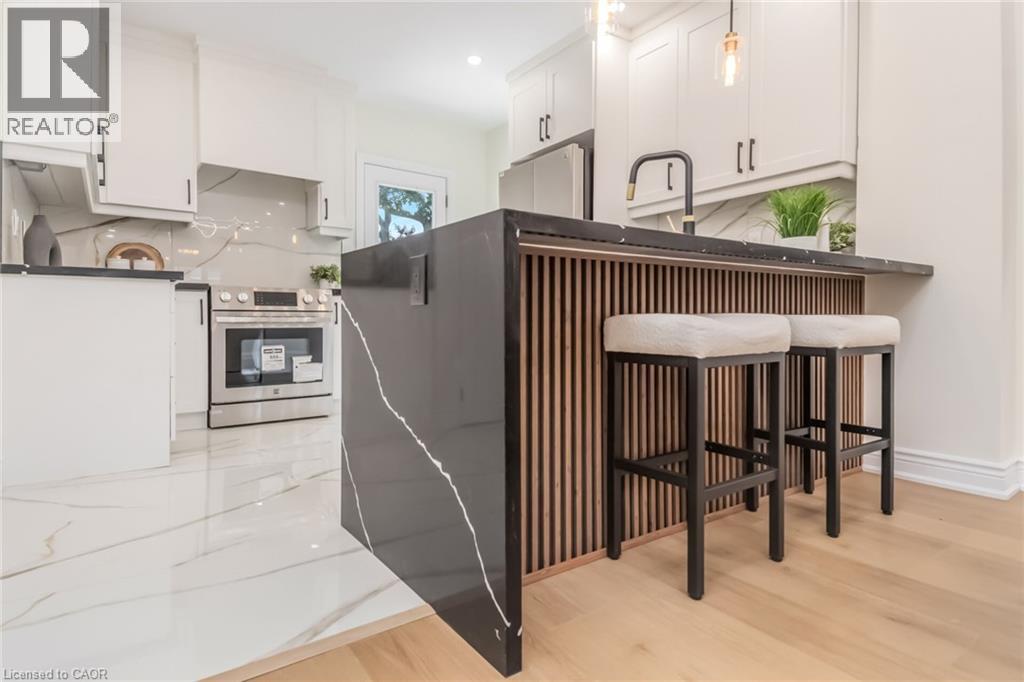 40 GLENDALE Avenue N - Image 17