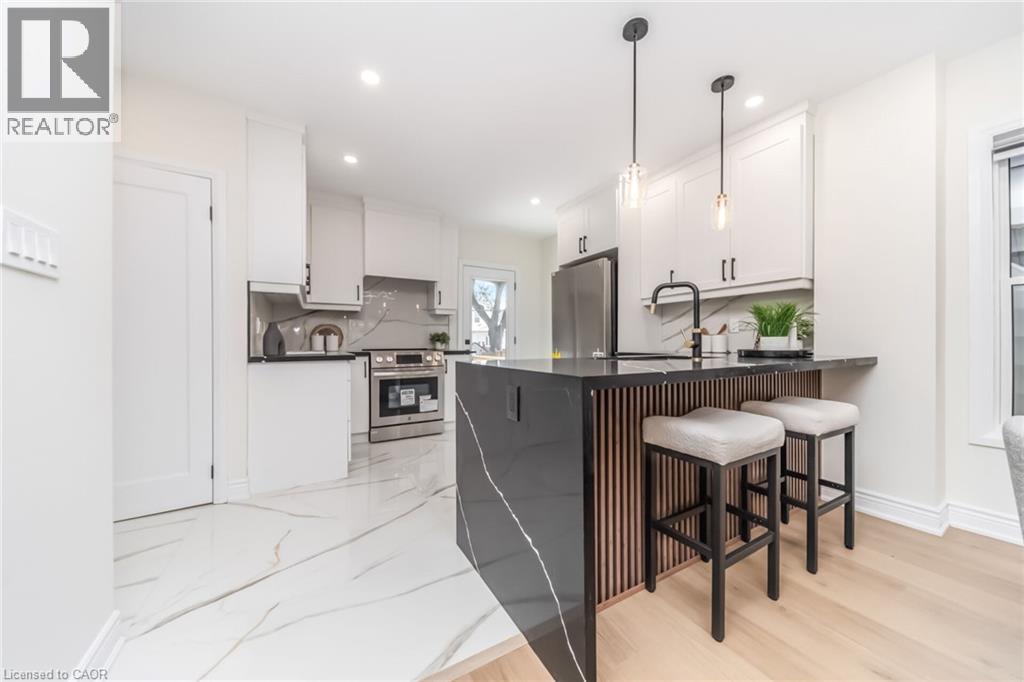 40 GLENDALE Avenue N - Image 18