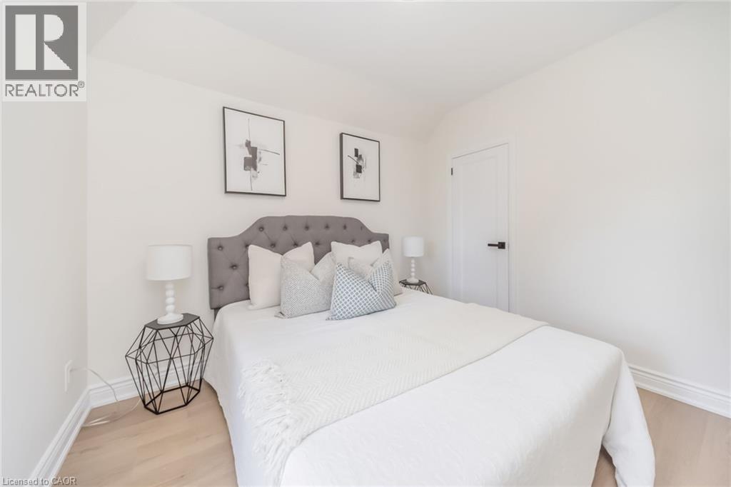 40 GLENDALE Avenue N - Image 39