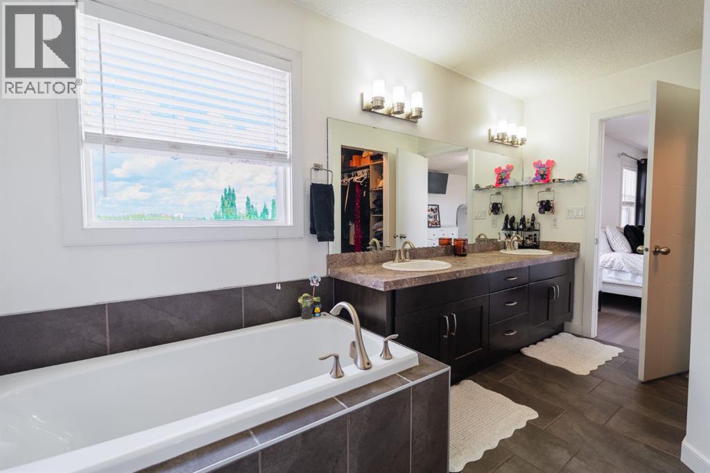 10821 60A Avenue - Image 20