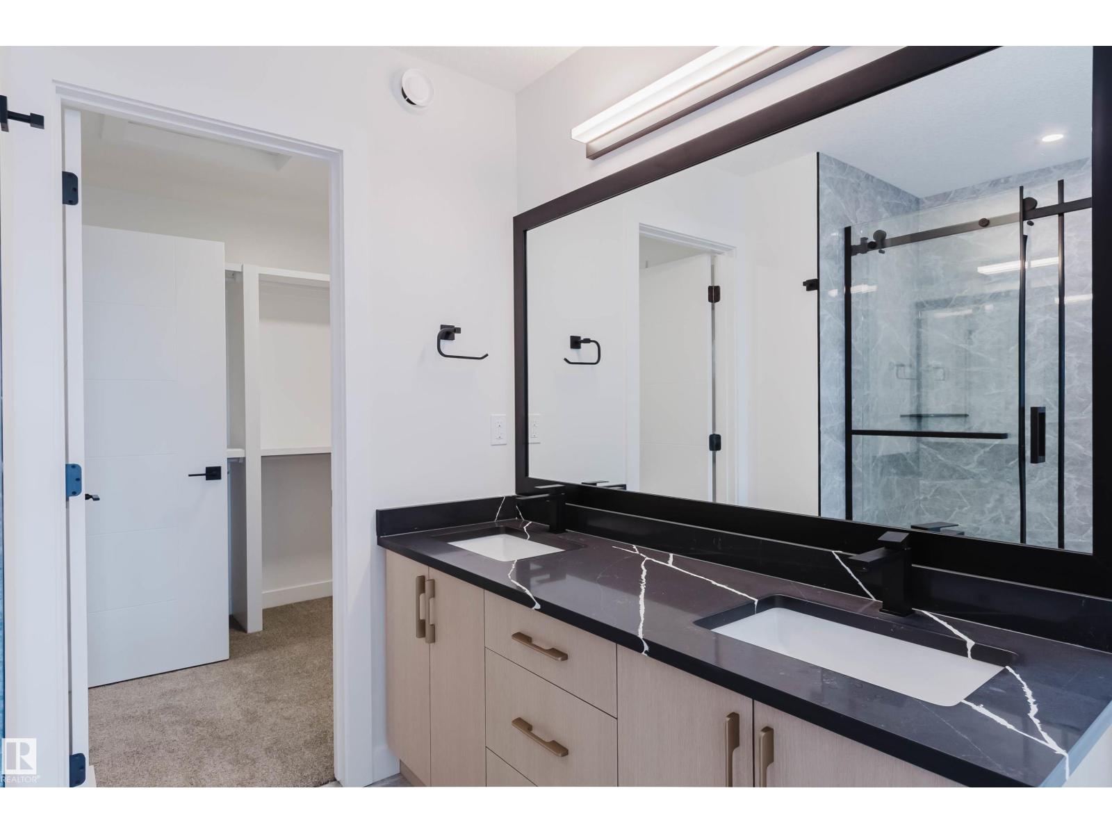 3327 Chernowski WY SW - Image 32