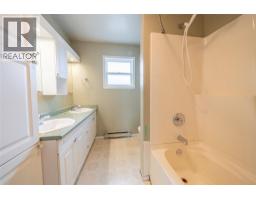 2270 Greenfield Avenue, Kamloops, BC V2B4P3 Photo 18