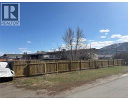 2270 Greenfield Avenue, Kamloops, BC V2B4P3 Photo 37