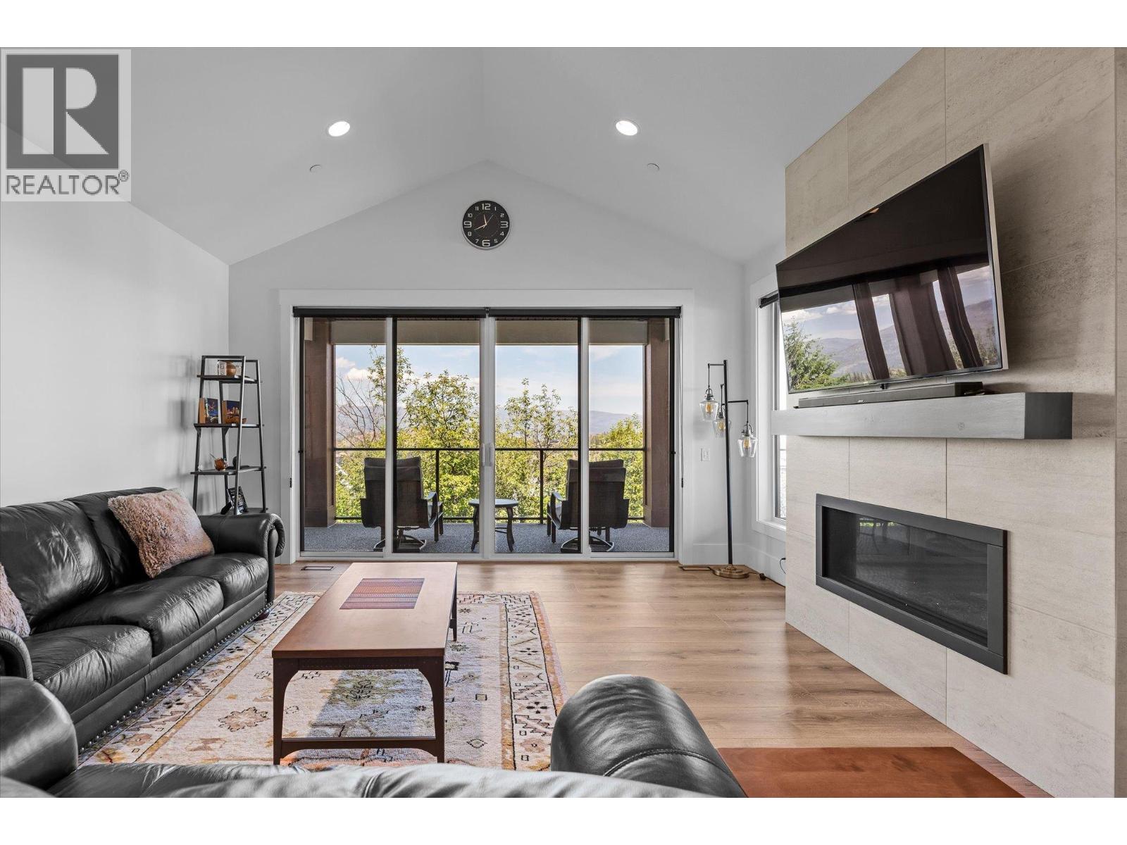 185 Diamond Way - 11