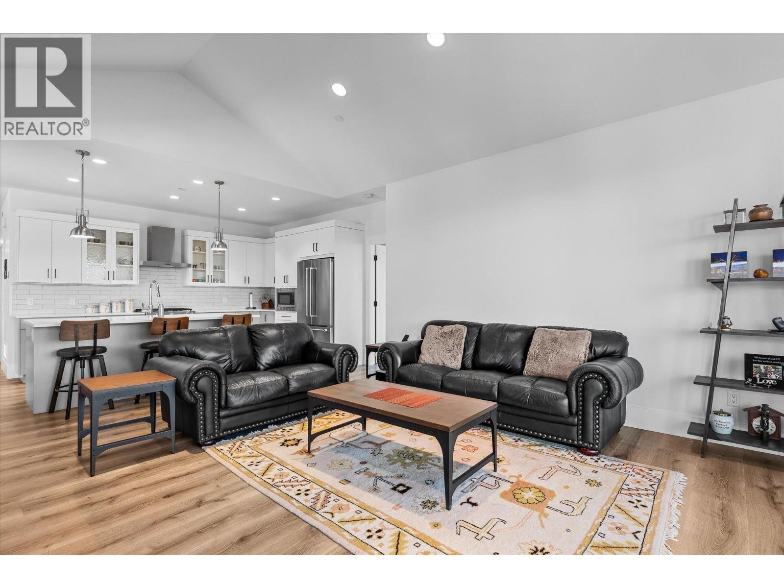 185 Diamond Way - Image 17