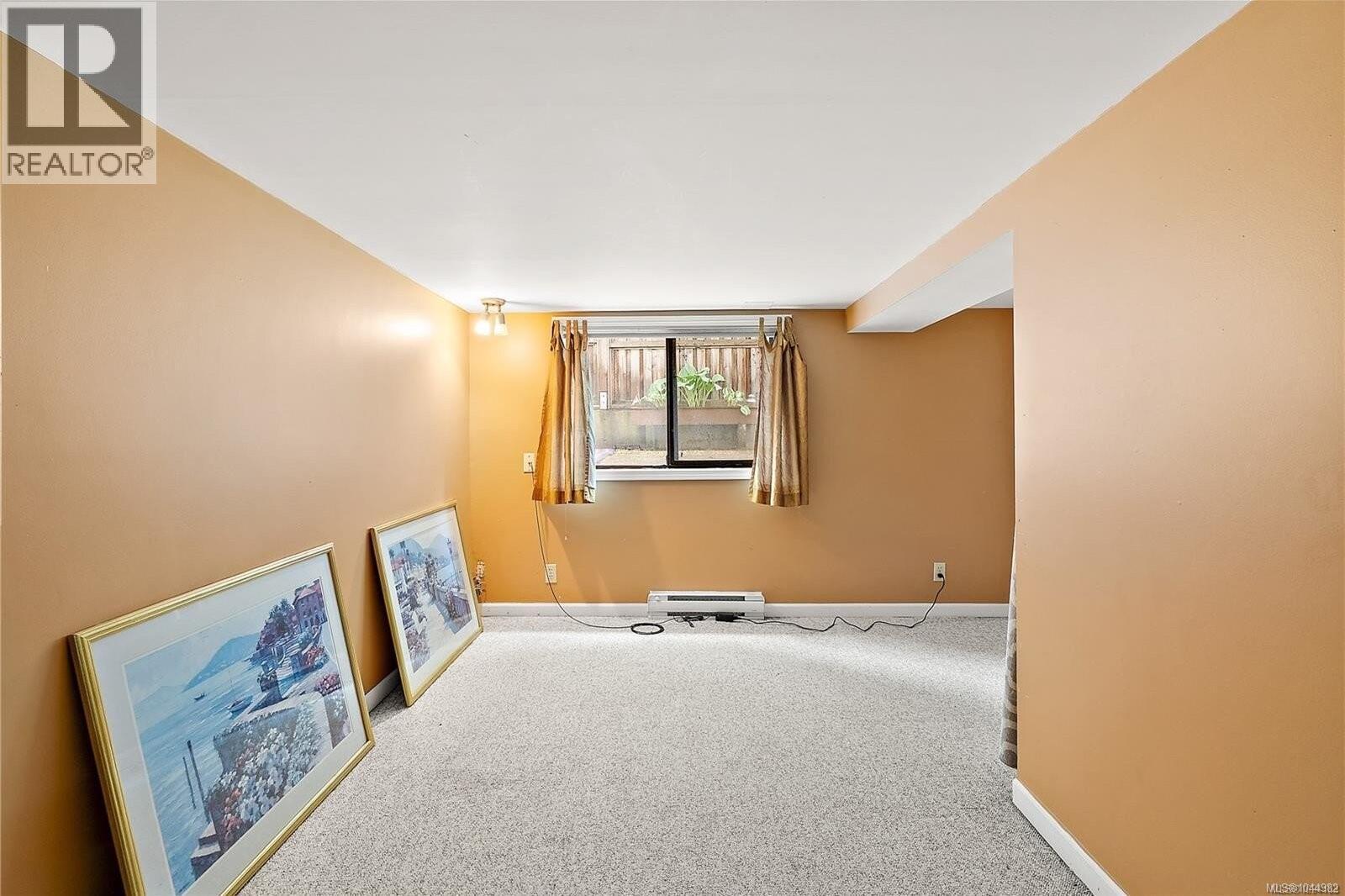  62 Obed Avenue, Saanich