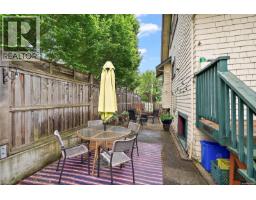 Laundry room - 62 Obed Ave, Saanich, BC V9A1H9 Photo 16