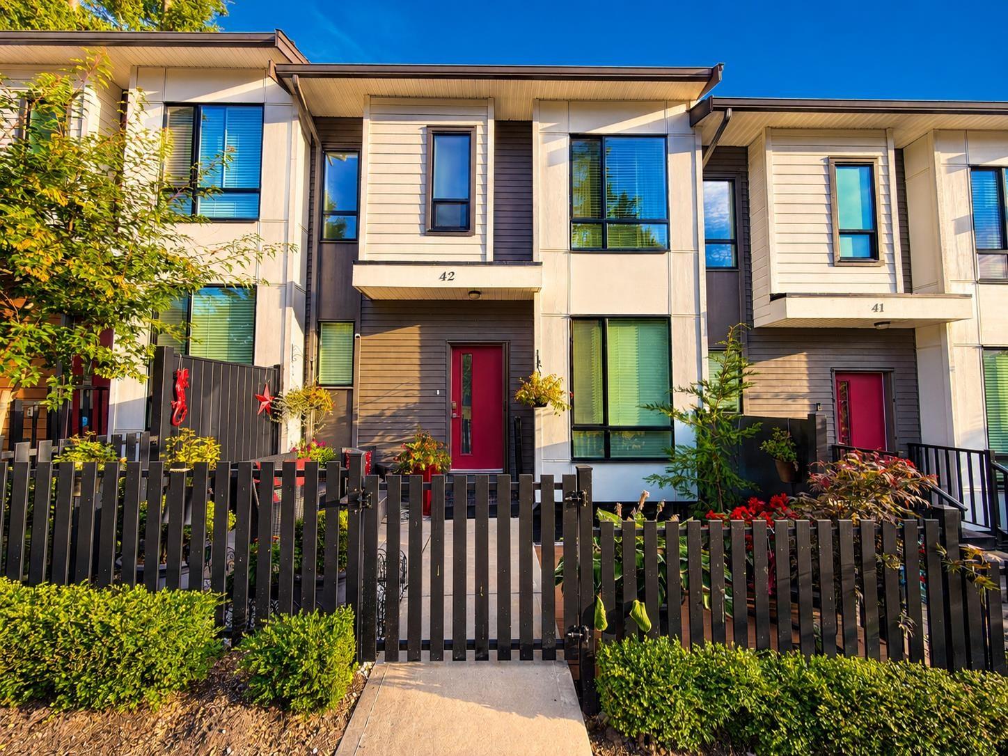 42 16433 19 AVENUE, White Rock