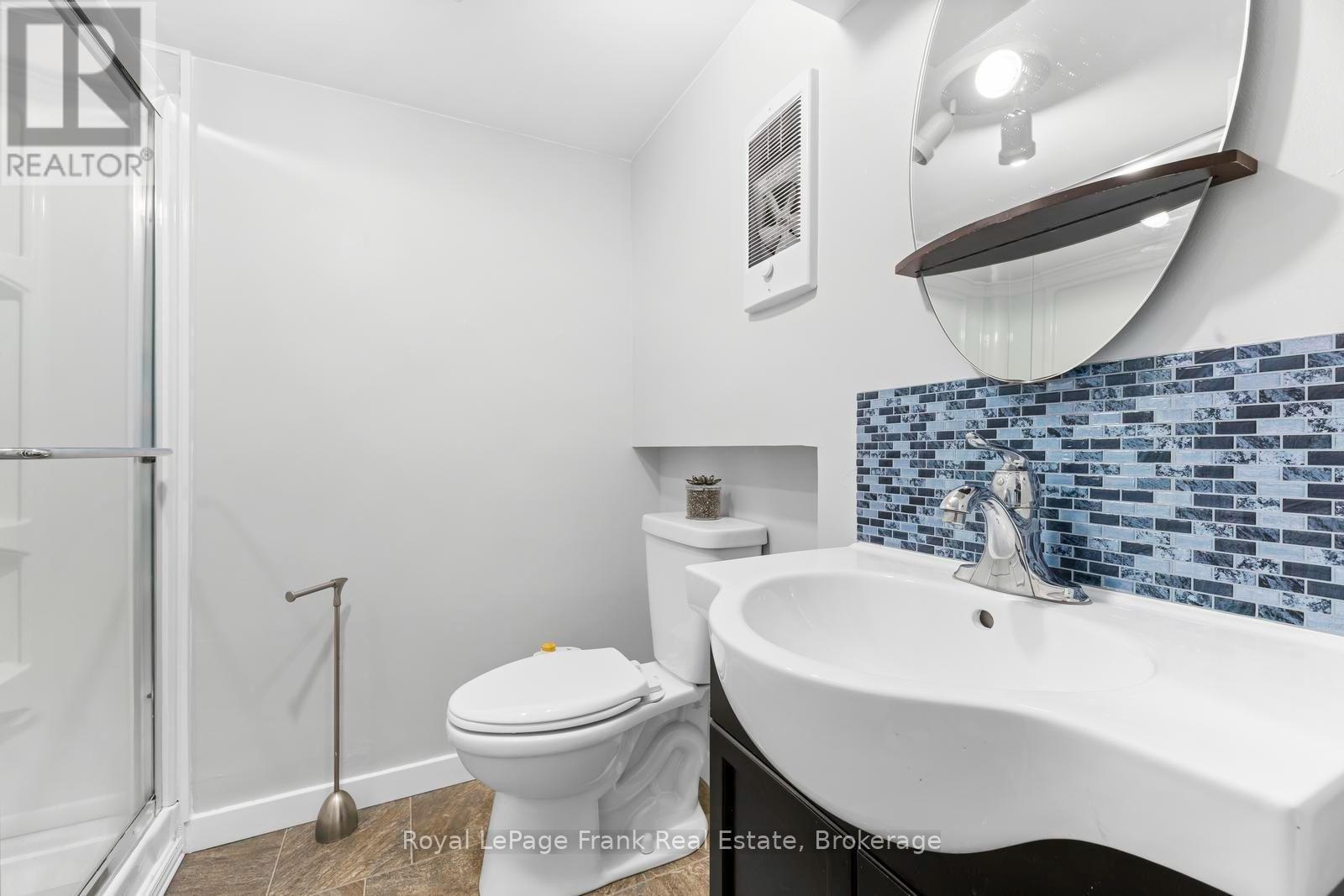 155 CROMWELL STREET - Image 27
