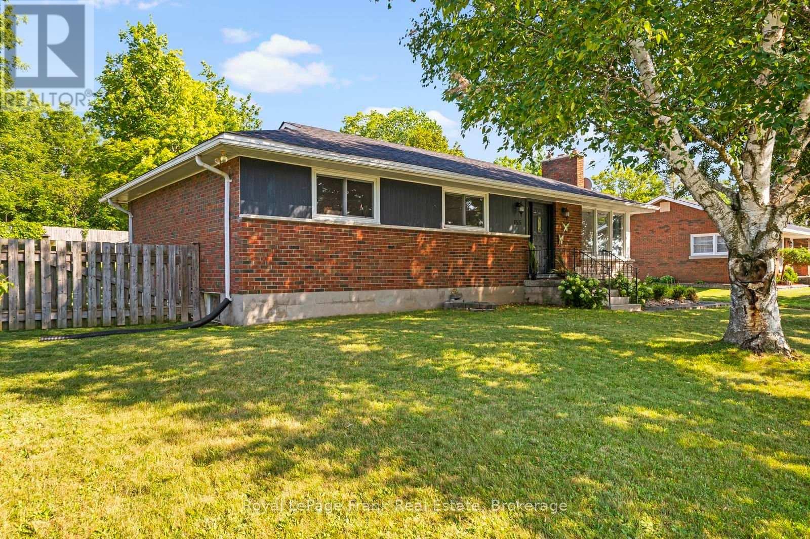 155 CROMWELL STREET - Image 3