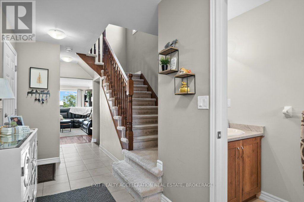 114 KANVERS WAY - 4