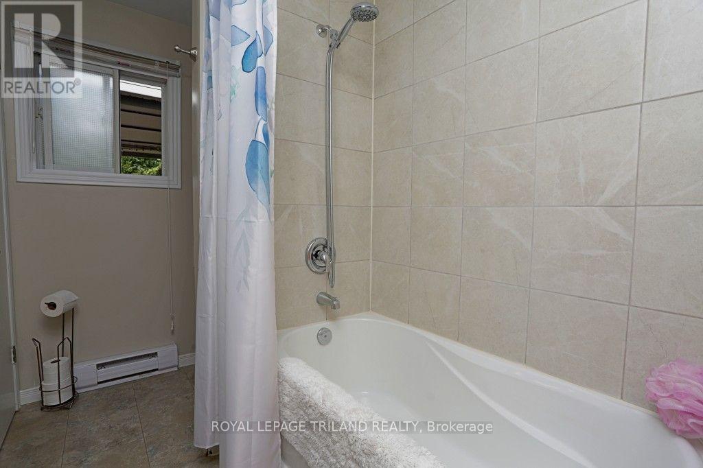 348 SHANNON BOULEVARD - 29