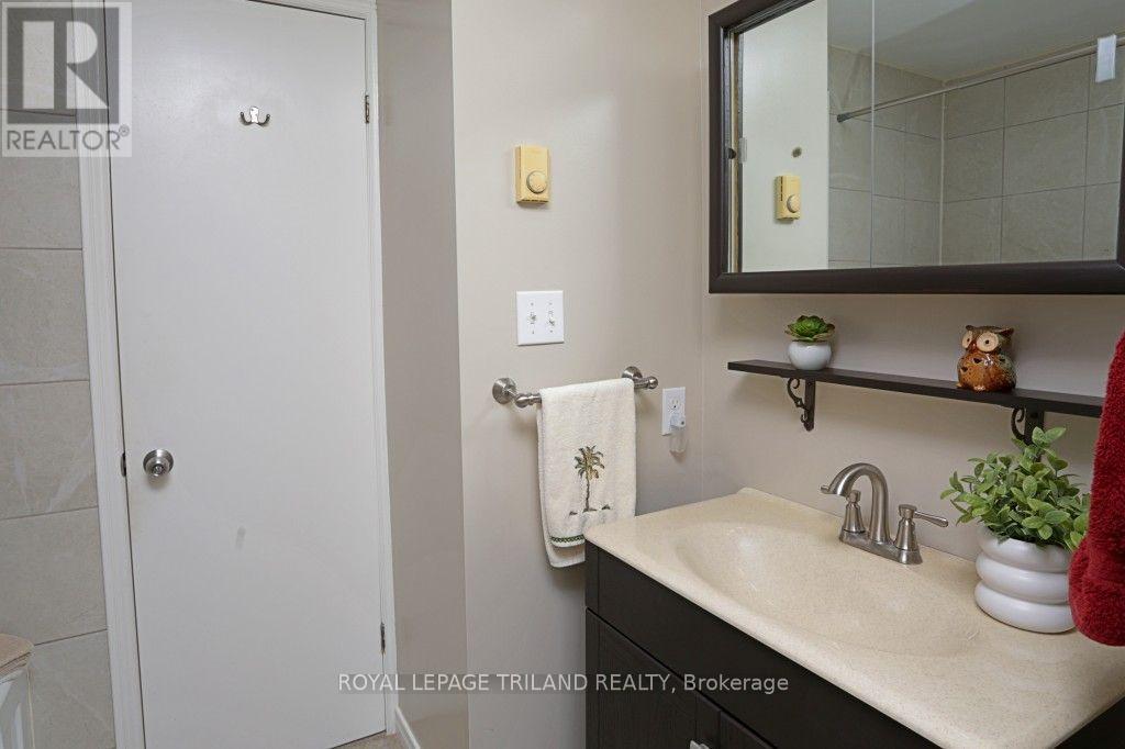 348 SHANNON BOULEVARD - 30