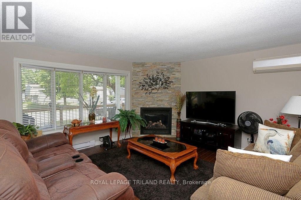 348 SHANNON BOULEVARD - 8