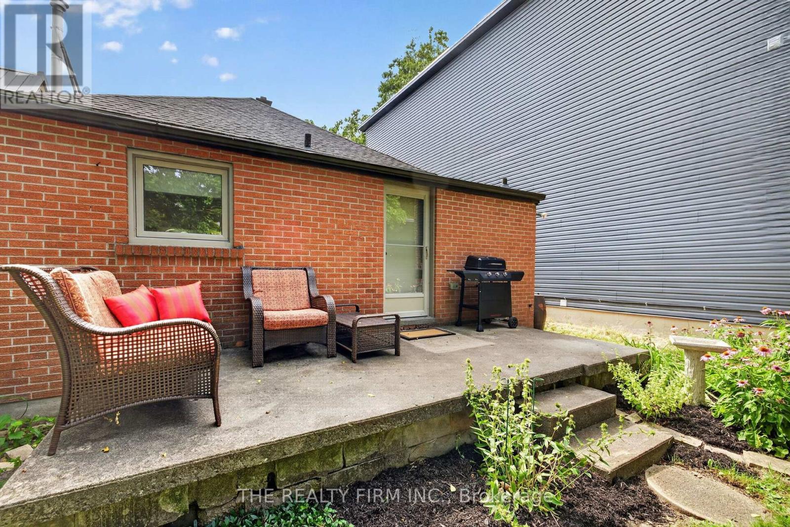 820.5 MAITLAND STREET - Image 28