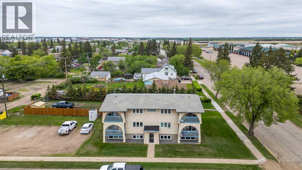 #1-6, 5502 49 Avenue - 28