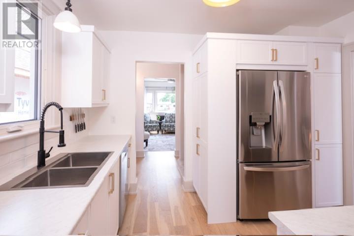 314 Surrey Street - 7
