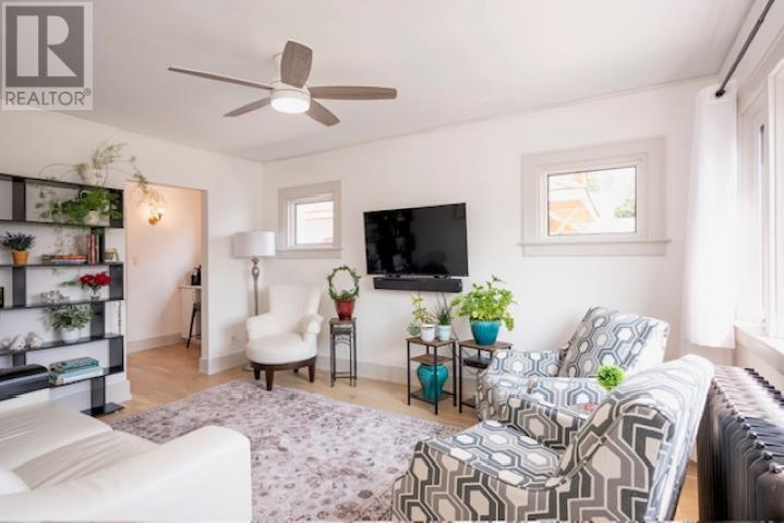 314 Surrey Street - 3