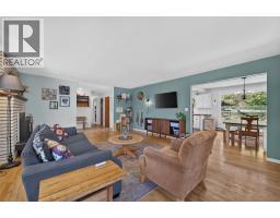 Living room - 450 20 Avenue Sw, Salmon Arm, BC V1E1T6 Photo 10