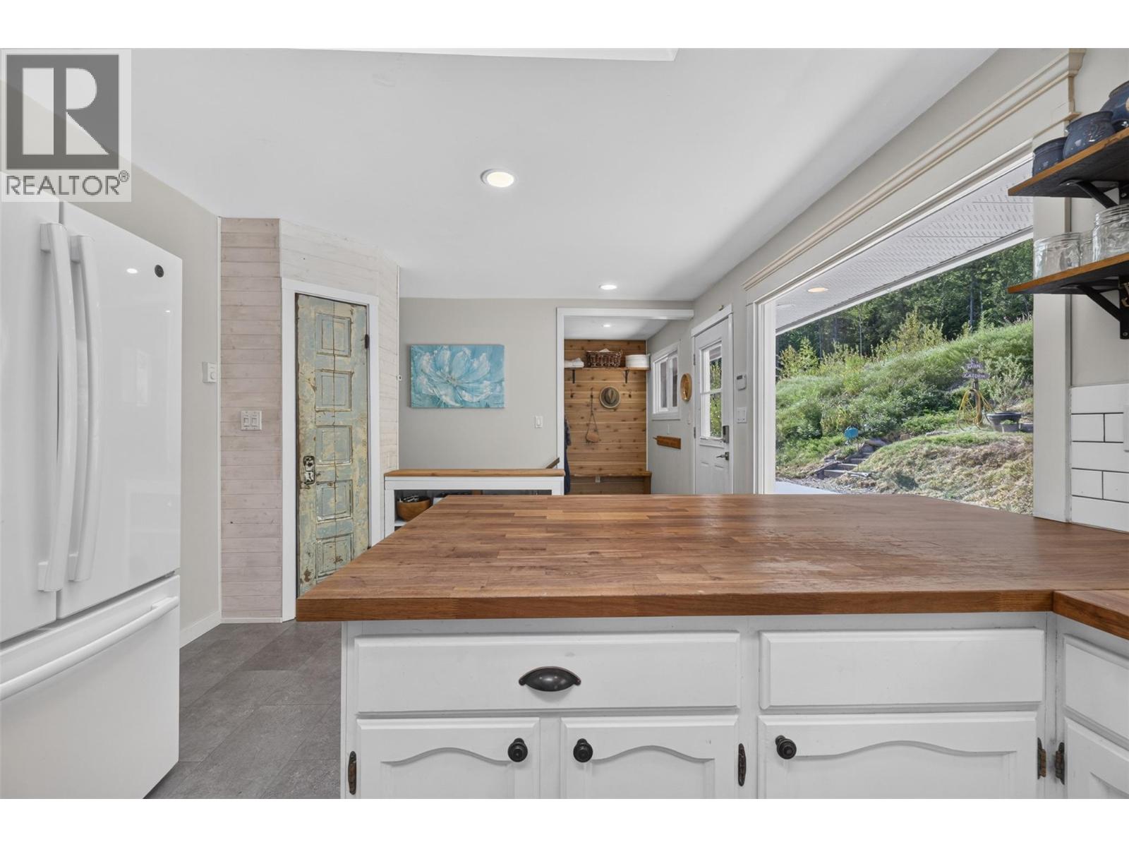 450 20 Avenue SW - Image 16
