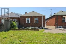 739 Vaughan Road, Toronto, ON M6E2Z1 Photo 14