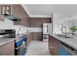 2048 Chris Mason Street, Oshawa, ON L1L0S5 Photo 19