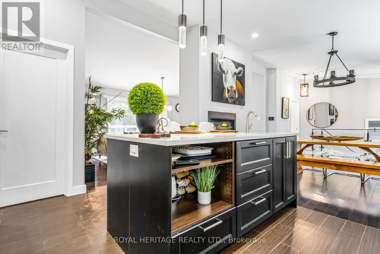 5260 CORONATION ROAD - 18