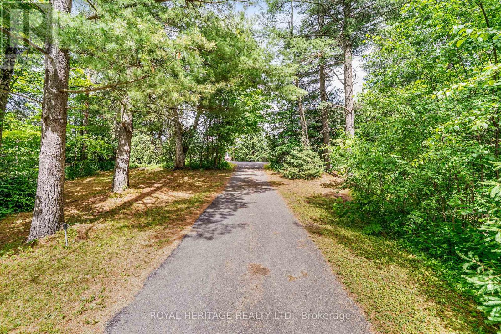 5260 CORONATION ROAD - 2