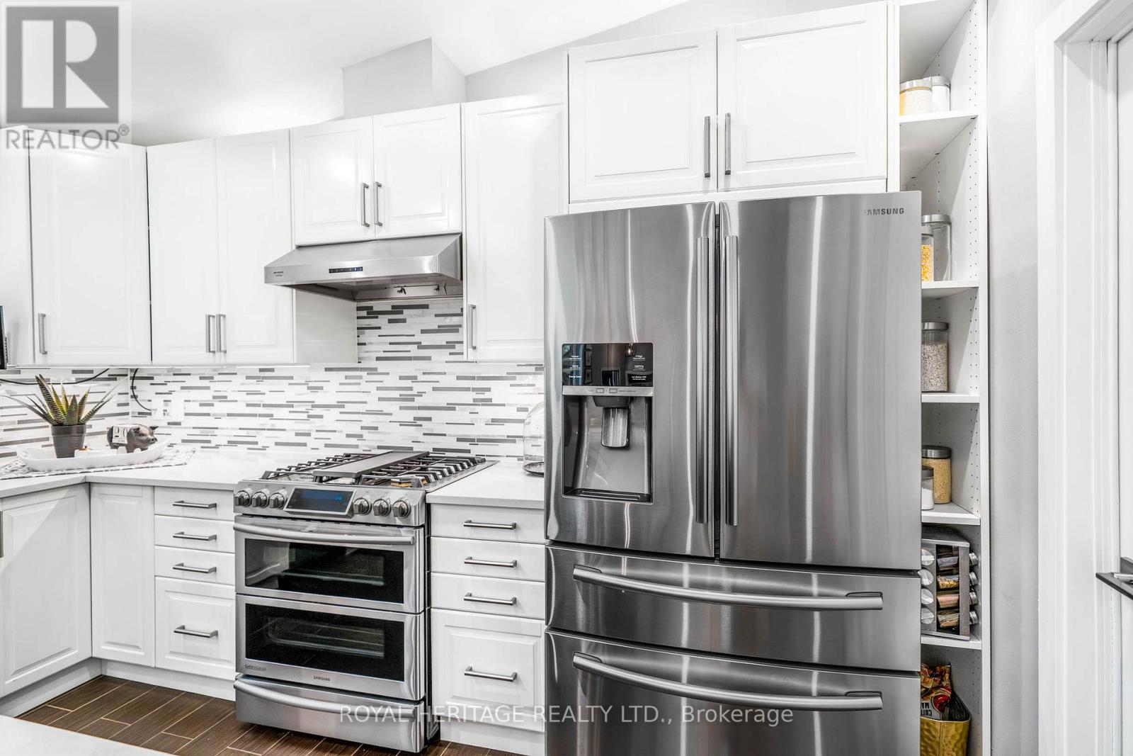 5260 CORONATION ROAD - 20